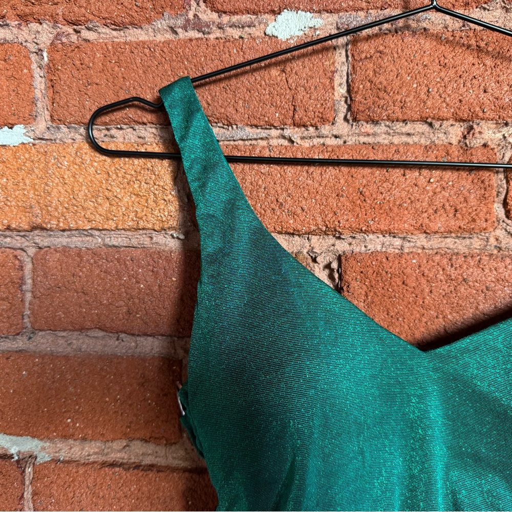 Calzedonia Emerald Green Shimmery Spaghetti Strap Dress
With ring details